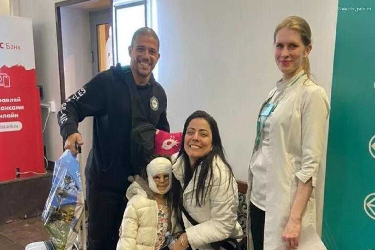 Врачи рассказали об этапах лечения девочки с «маской Бэтмена»