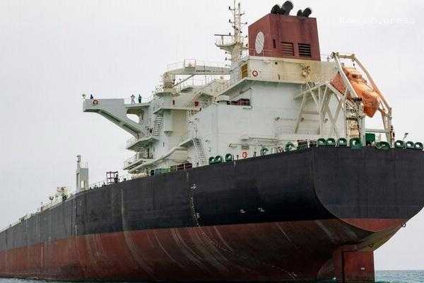 ВМС Ирана захватили судно в Ормузском заливе