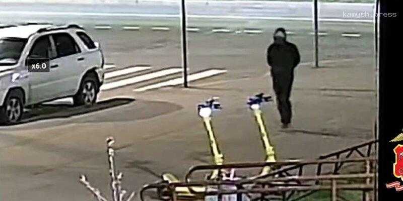 В Петербурге задержан злоумышленник, осквернивший Знамя Победы