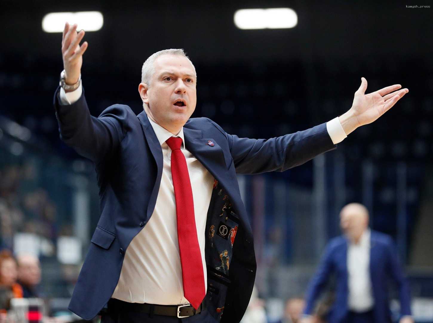 Баскетболисты ЦСКА лишились главного тренера накануне важного турнира