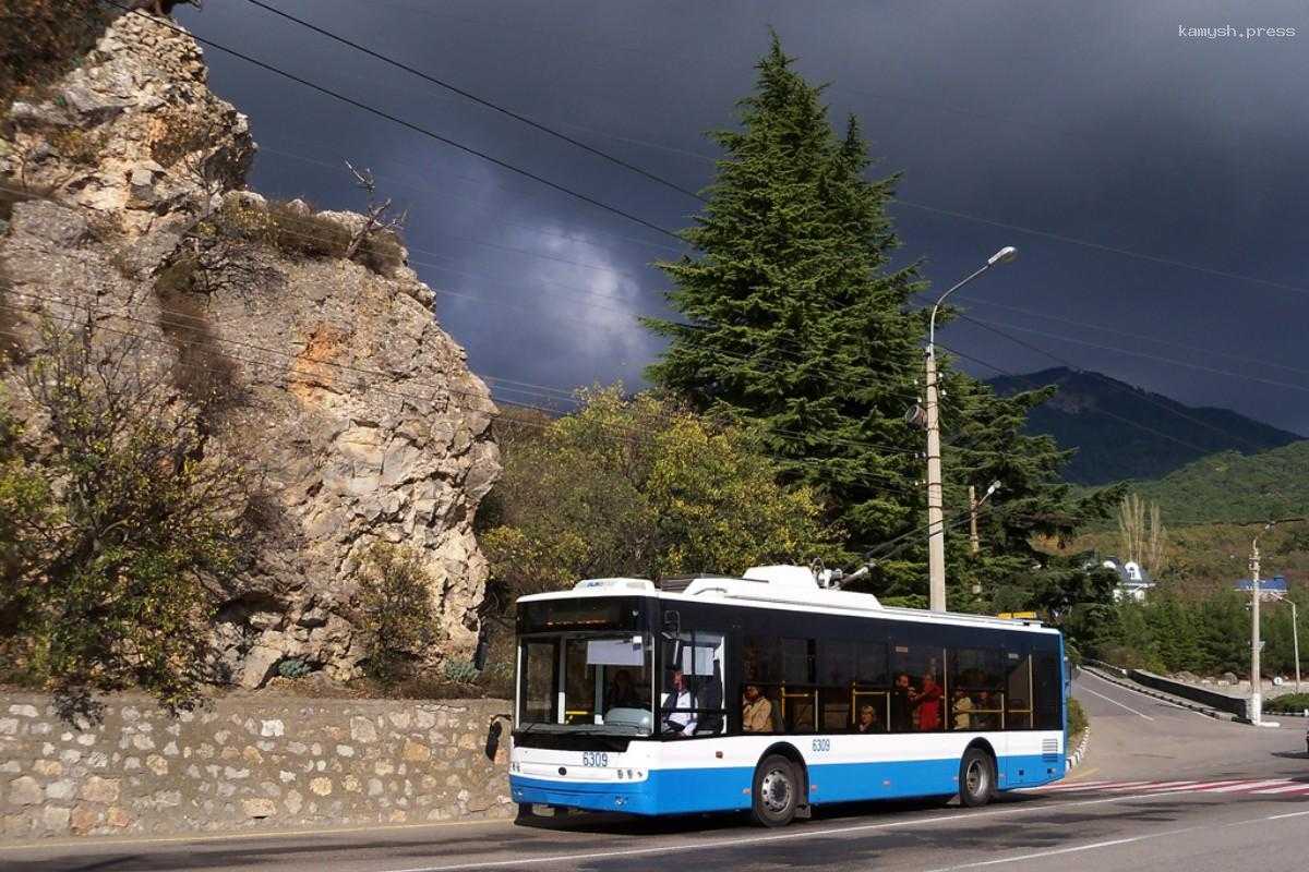 Услугами «Крымтроллейбуса» стали пользоваться чаще
