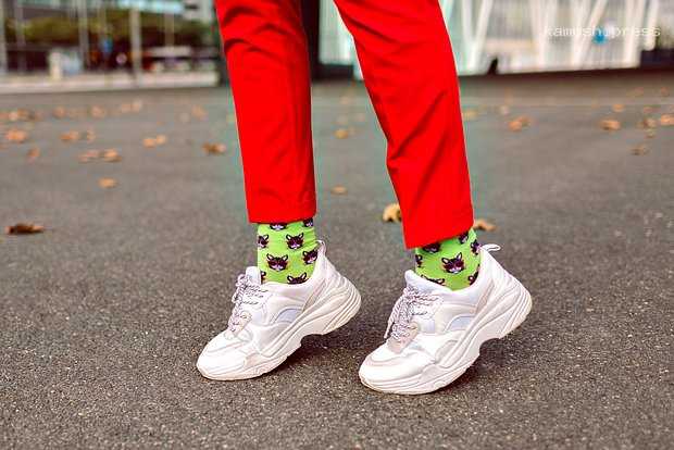 Стилистка поделилась вышедшим из моды элементом обуви