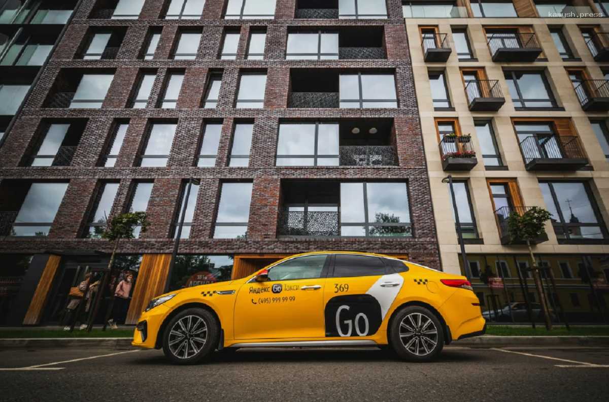 В Яндекс Go теперь можно построить маршрут проезда на всех видах городского транспорта