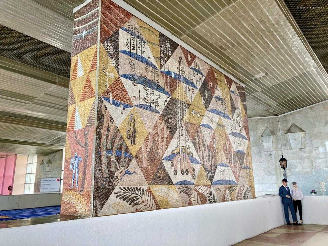 Жители Сургута разочарованы обликом нового железнодорожного вокзала