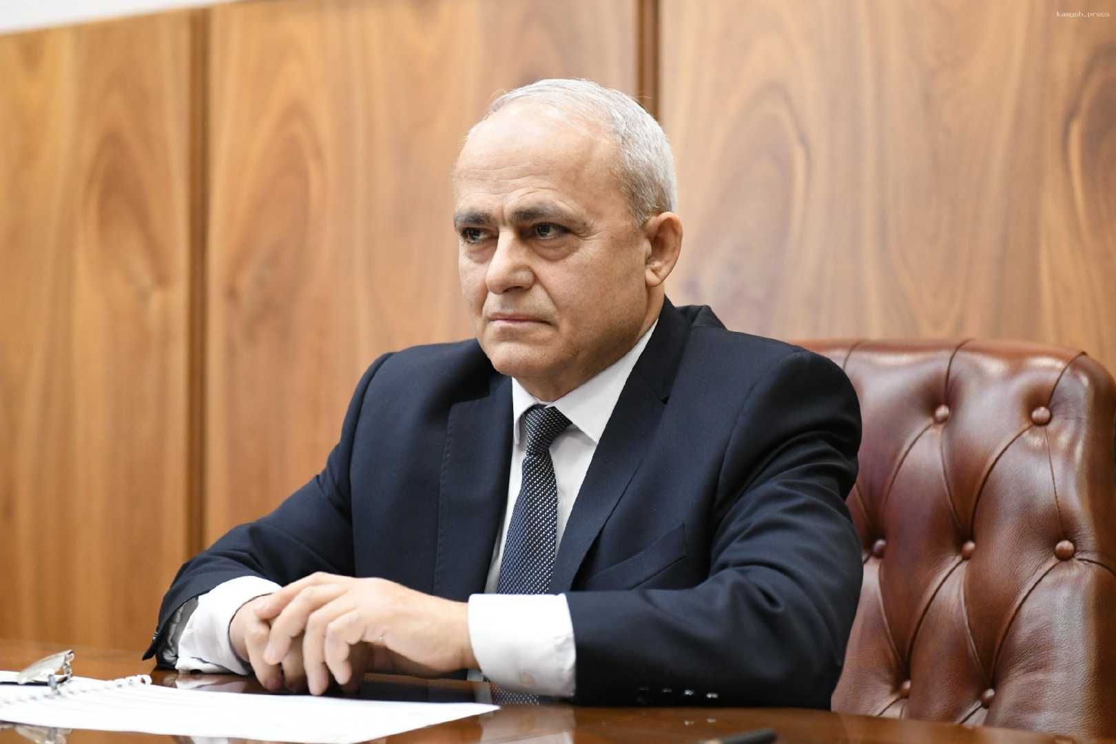 Более 9 лет тюрьмы просит гособвинение для экс-главы минтранса Хакасии Василиади по делу о взятке