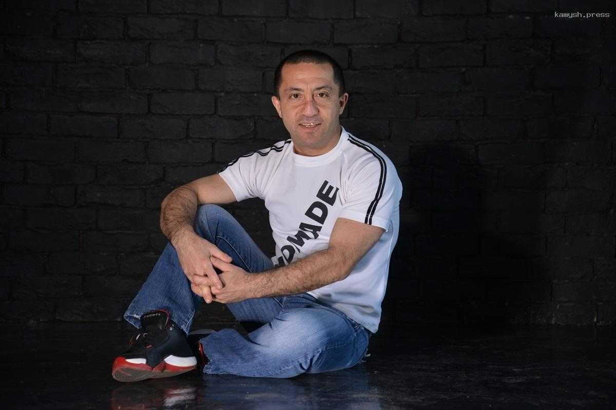 Судебные приставы объявили в розыск звезду сериала «Солдаты» Игоря Гаспаряна из-за миллионных долгов