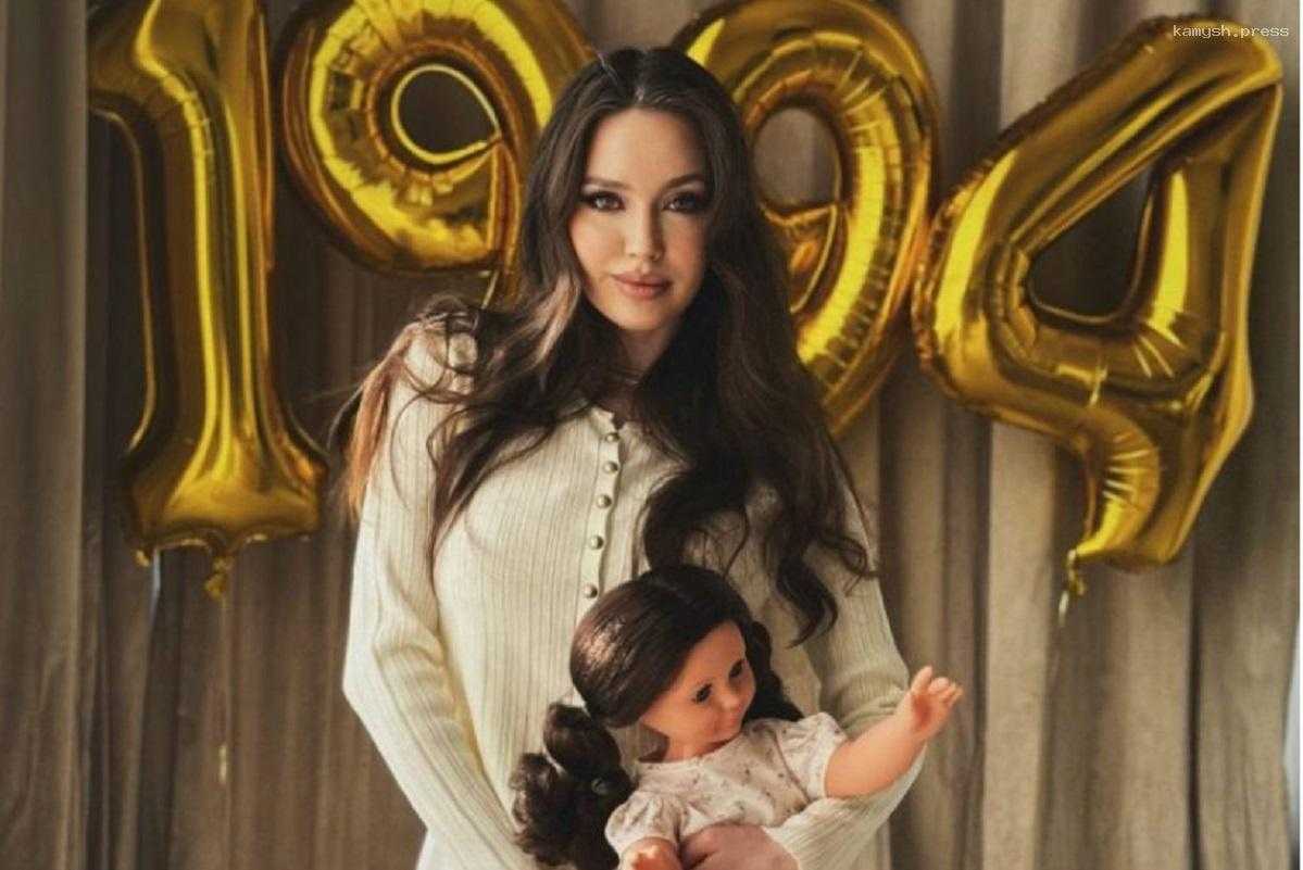 Анастасия Костенко рассказала поклонникам о планах по восстановлению фигуры после четвертых родов