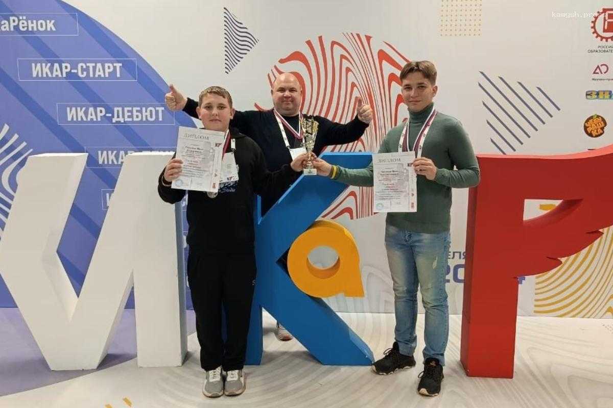 Робот-погрузчик принес двум ставропольским школьникам всероссийское признание