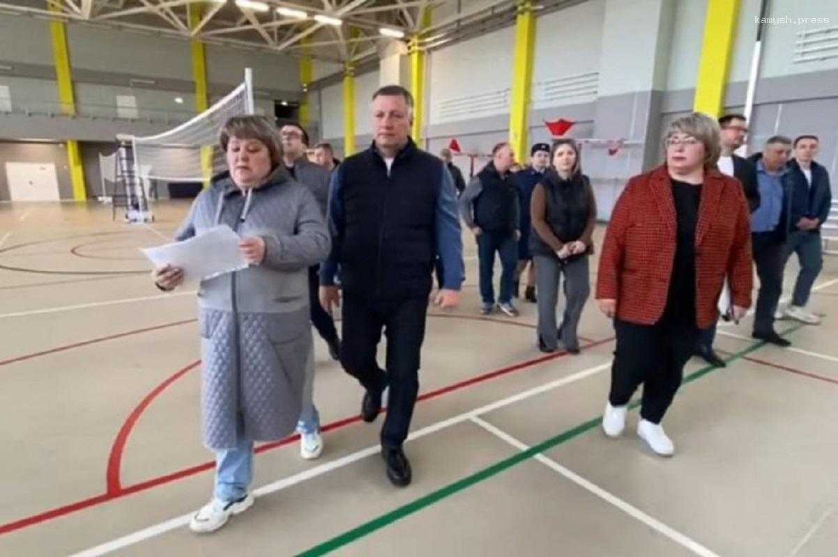 Игорь Кобзев проводит первые майские выходные дни в служебной командировке по районам