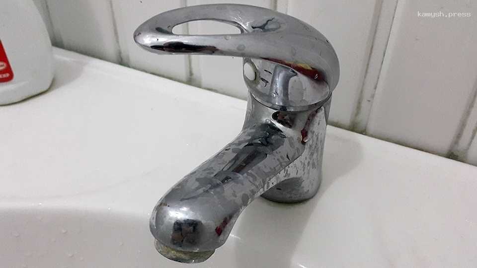 Десятки домов в Саратове остались без питьевой воды