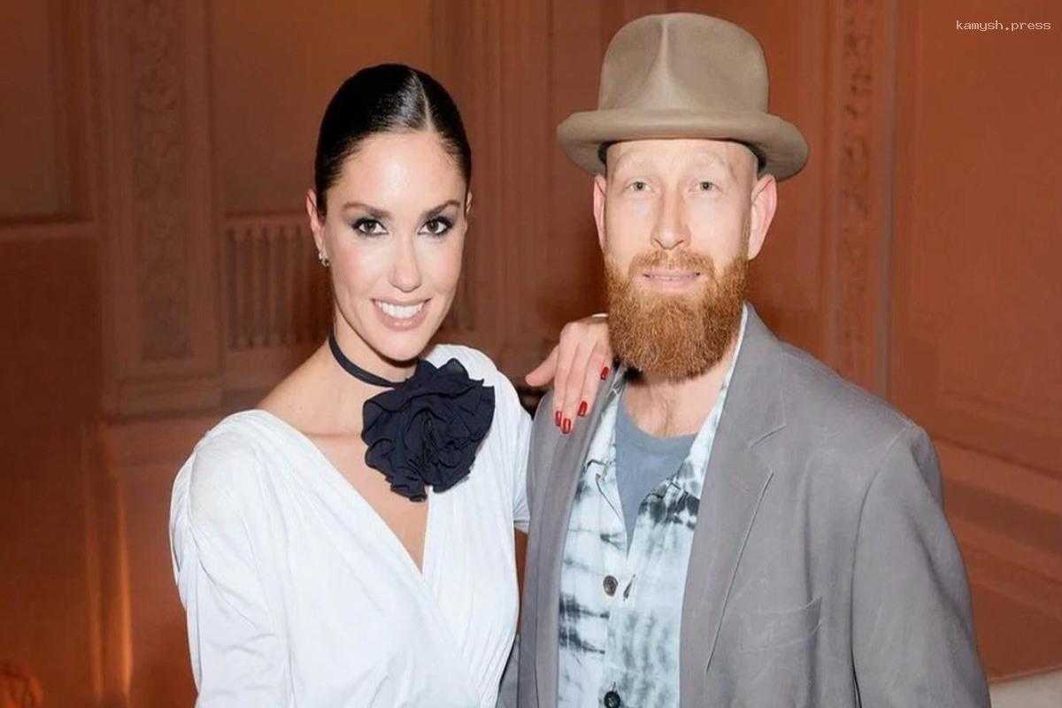 Выяснились новые подробности расставания актрисы Агаты Муцениеце и бизнесмена Владимира Перельмана