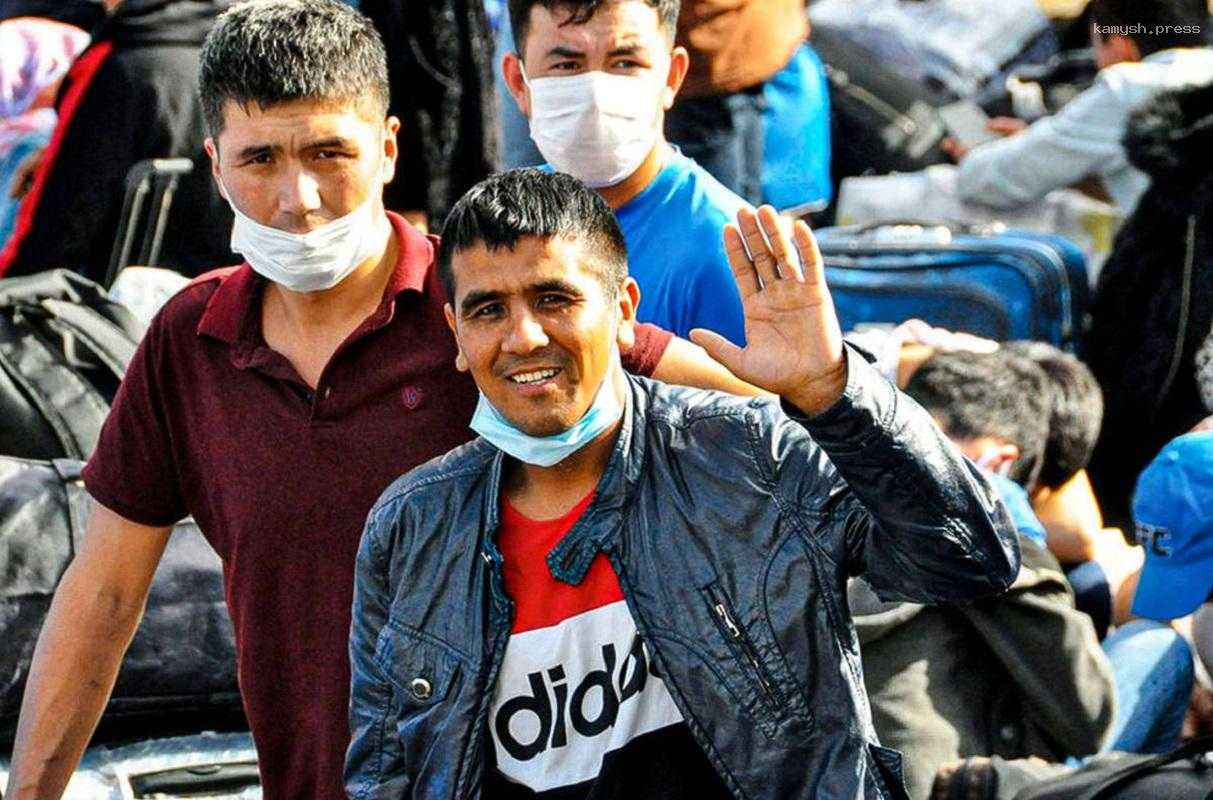 Мигранты не могут получить работу в Новосибирске