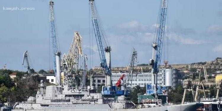 Не могли дать врагу такой шанс – в ВСУ объяснили ракетный удар по БДК «Константин Ольшанский»