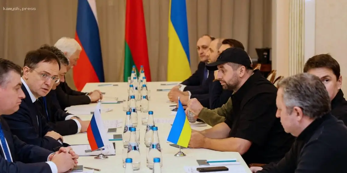 Шольц готовит «мирный план» по Украине, согласно которому РФ получит оккупированные территории – СМИ