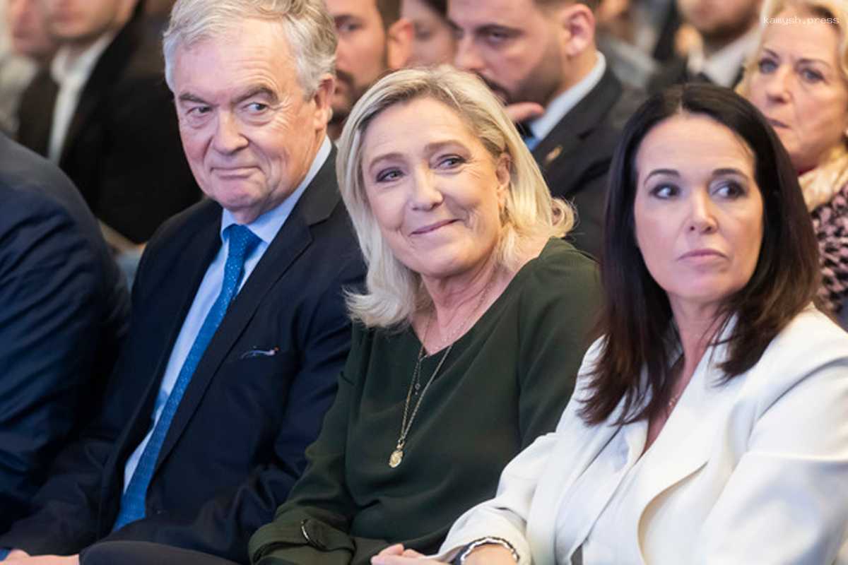 Эксперт оценил нынешний успех правых на выборах в Европарламент