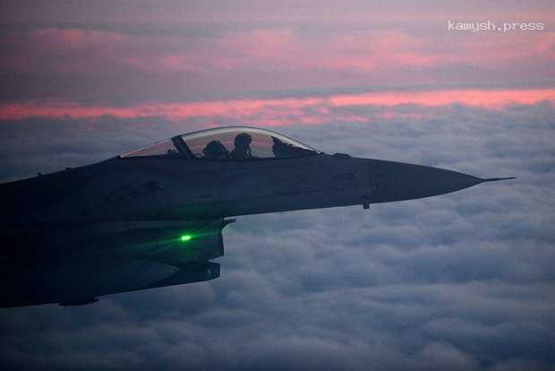 Польские дежурные самолеты взлетели из-за активности российской авиации