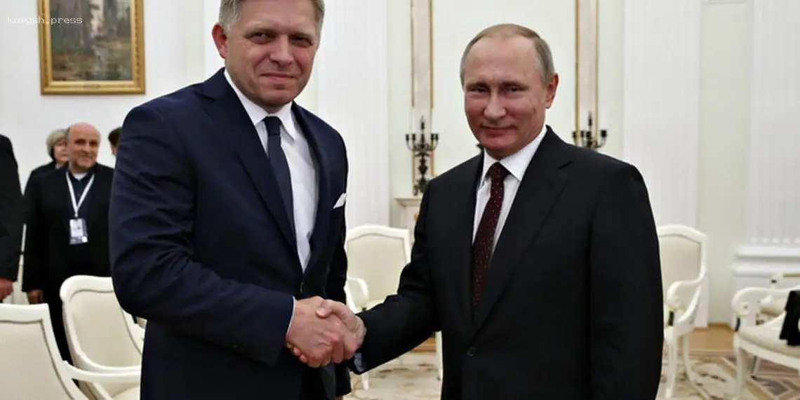 Фицо намерен встретиться с Путиным из-за отказа Украины транспортировать газ из РФ — Вучич