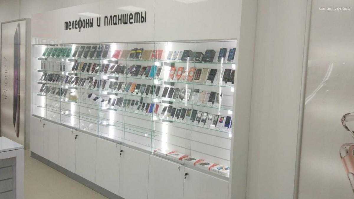 В Новосибирской области будут судить членов мошеннической ОПГ, в которую входили более 40 человек