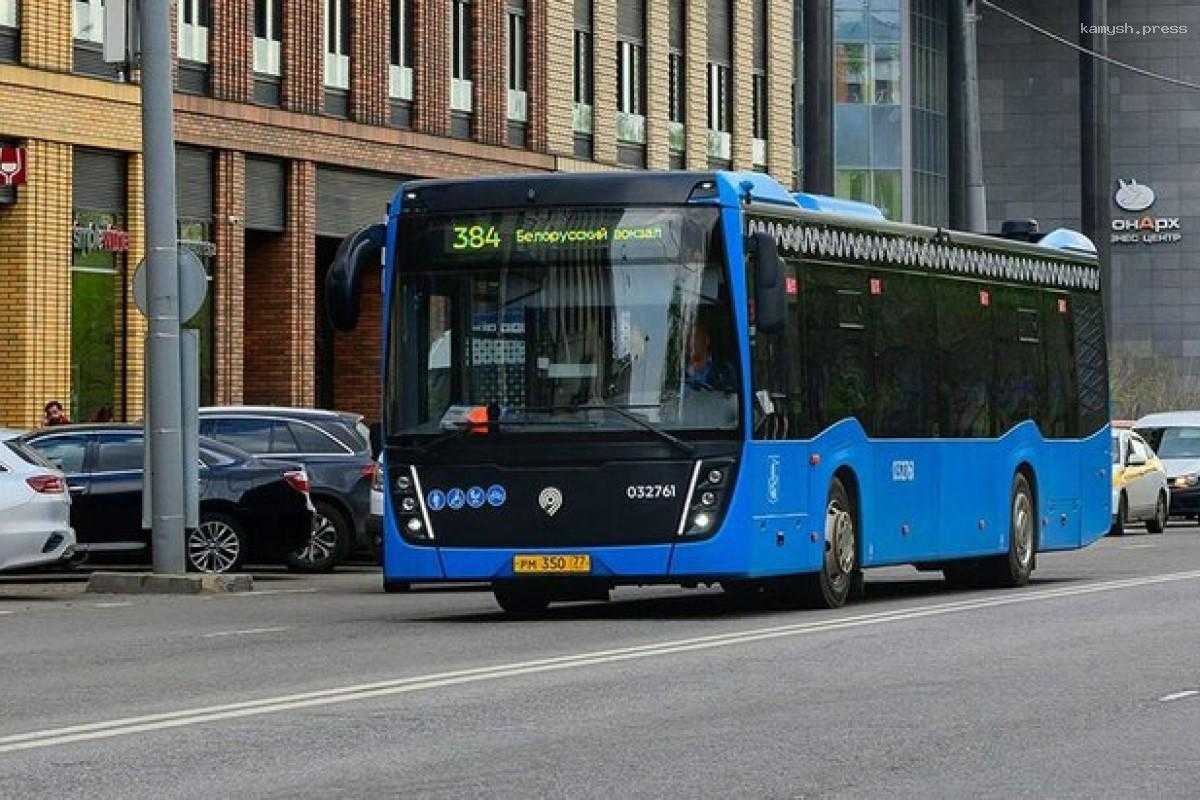 Ликсутов сообщил об улучшении работы наземного транспорта Москвы в почти 30 районах