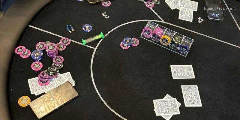 В центре Воронежа силовики пресекли деятельность подпольного игорного клуба