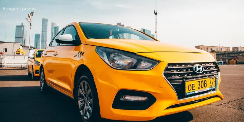 Россияне стали отдавать приоритет каршерингу из-за роста цен на услуги такси