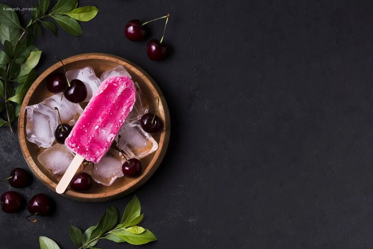 Диетолог рассказала, сколько мороженого можно съесть в жару