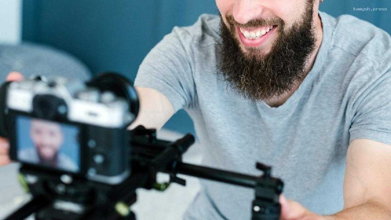 В Госдуме обсуждают варианты регулирования блогеров с большой аудиторией