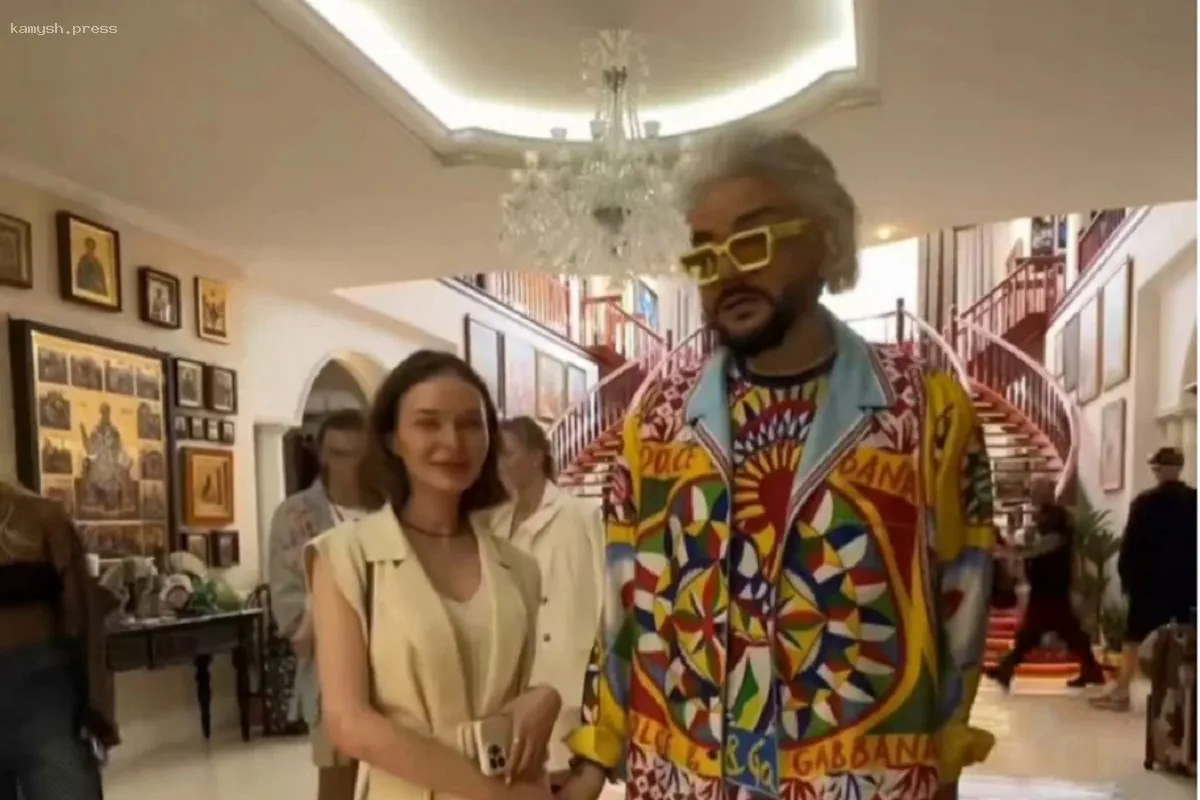 Филипп Киркоров скупил всю коллекцию картин екатеринбургской художницы