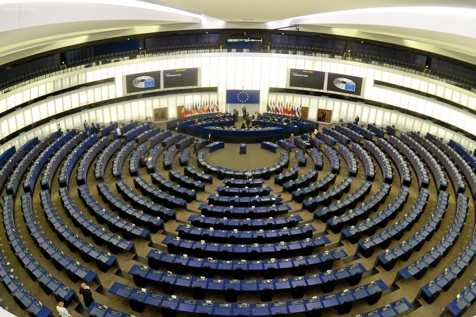 АДГ и другие правые партии работают над созданием новой фракции в ЕП