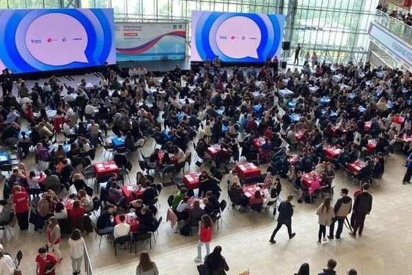 Во Владивостоке установлен рекорд России по количеству участников в массовой викторине