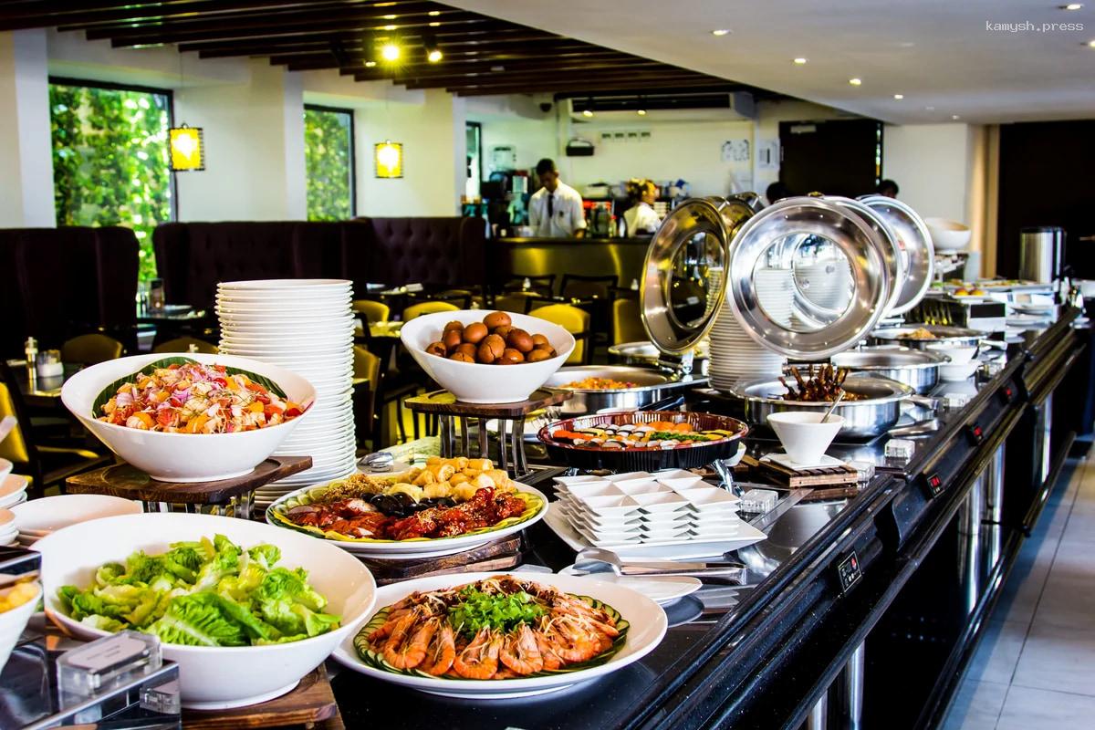 В Карелии дефицит поваров и пекарей перед туристическим сезоном