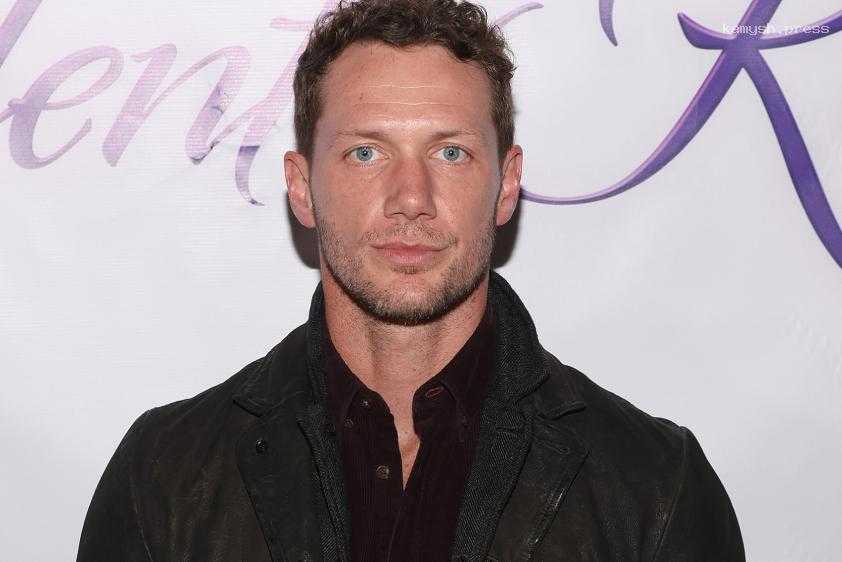 Американский актер Джонни Уэктор погиб от пули грабителей в Лос-Анджелесе