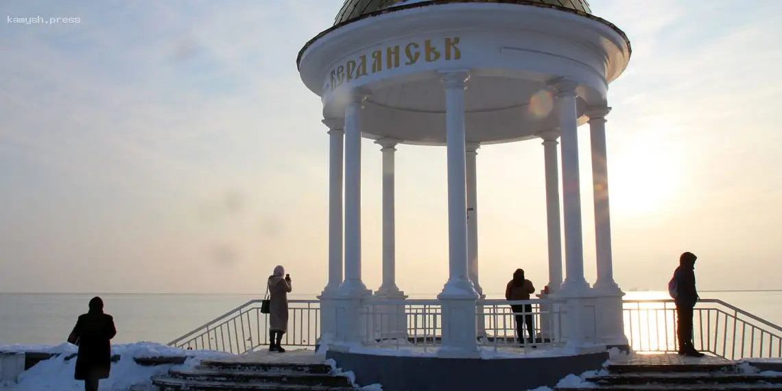 В Бердянске подорвали автомобиль заместителя главы оккупационной военной администрации – СМИ