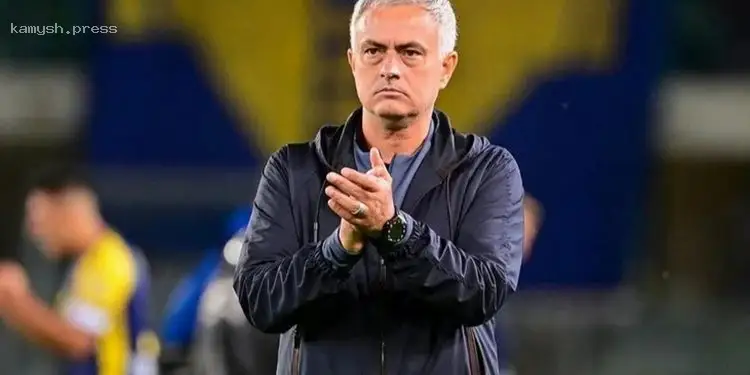 Моуринью выразил интерес к работе в шотландском чемпионате