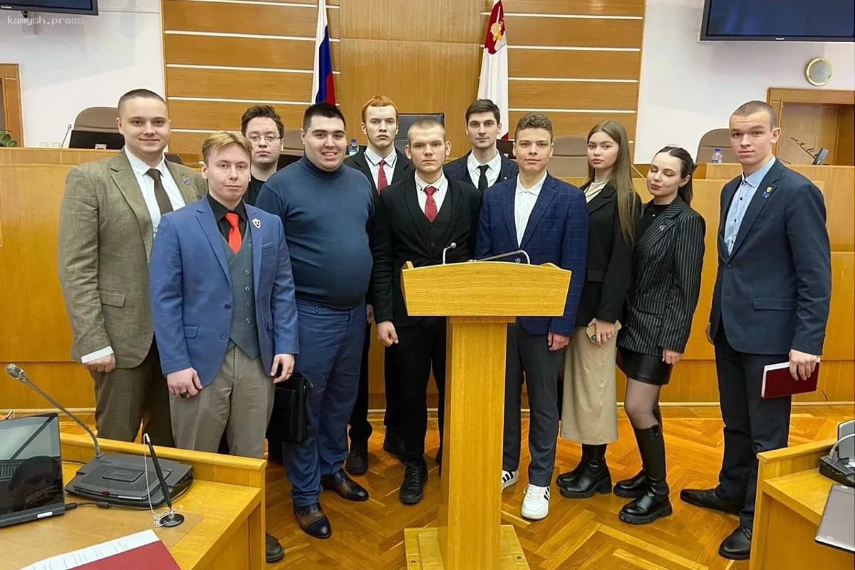 Спикер ЗС Сергей Жестянников: Молодежный парламент Вологодчины проведет для коллег из ЛНР обучение по разработке социальных проектов