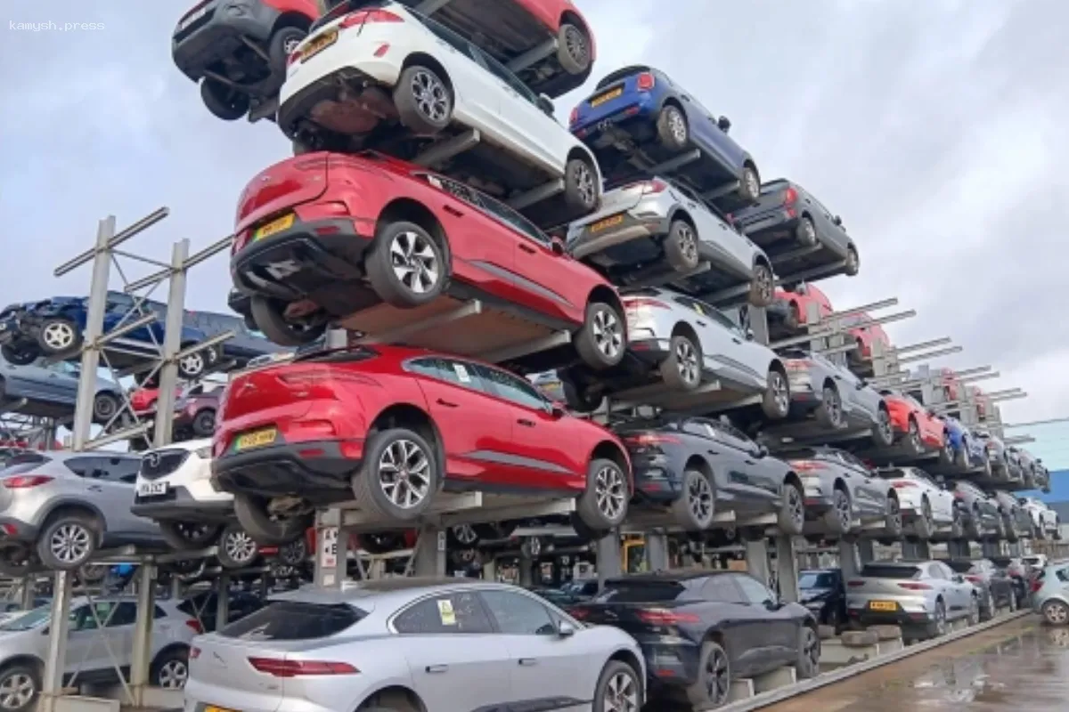 В Британии обнаружили свалку снятых с производства Jaguar I-Pace