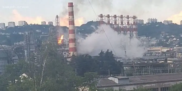 В России сообщили о завершении ликвидации пожара на Туапсинском НПЗ спустя три дня