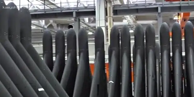 Изучение СМИ: объем производства дронов-камикадзе в России на месячной основе