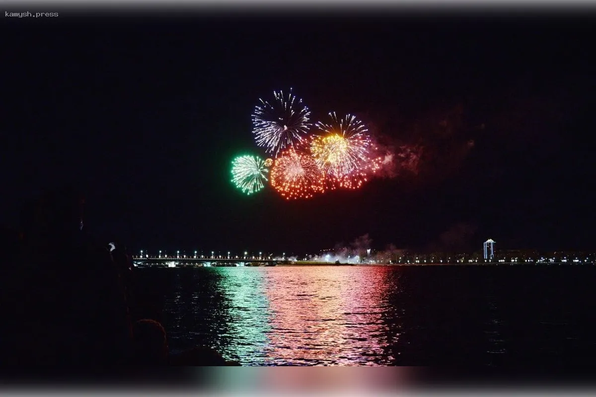 В Омске отменили праздничный фейерверк по случаю 80-летия Победы