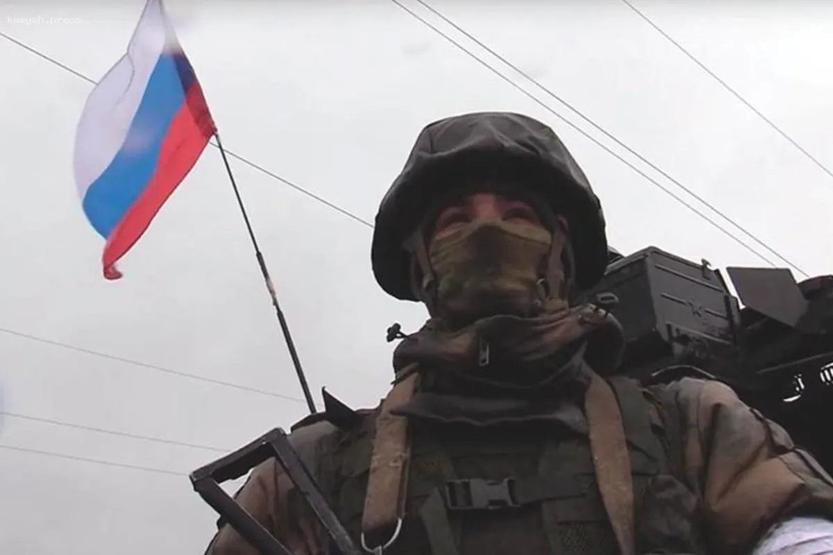 Российский солдат Степанов в течение недели ухаживал за раненым командиром