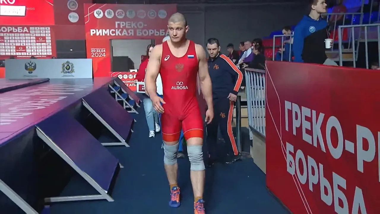 Российского борца лишили серебряной медали за нарушение антидопинговых правил