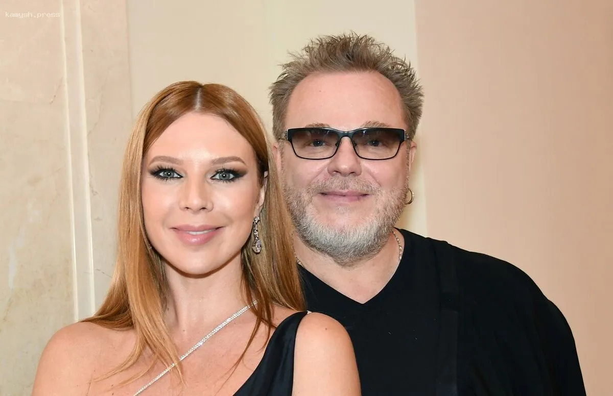 Желание расширить горизонты: Владимир Пресняков начал возведение нового дома