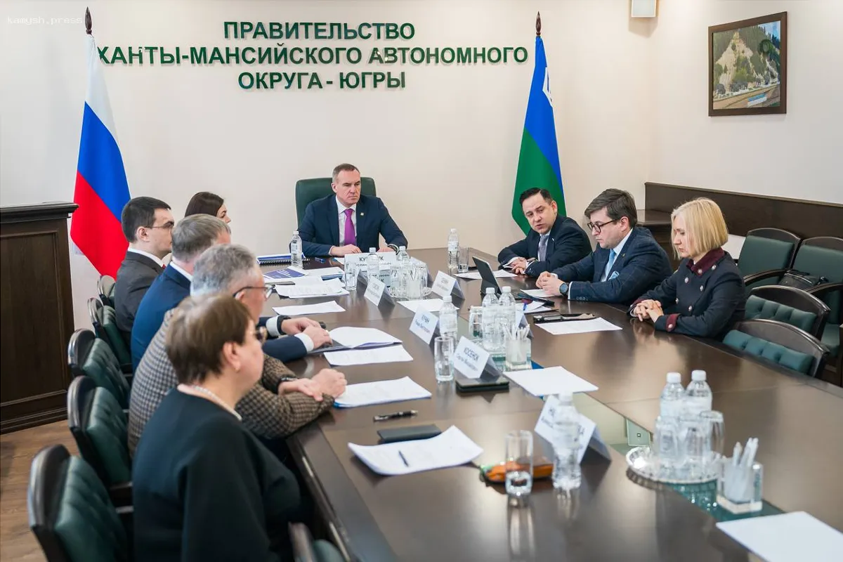 Губернатор Руслан Кухарук: Сотрудничество между образовательными учреждениями Югры и Тюменской области — надежная основа для формирования кадров