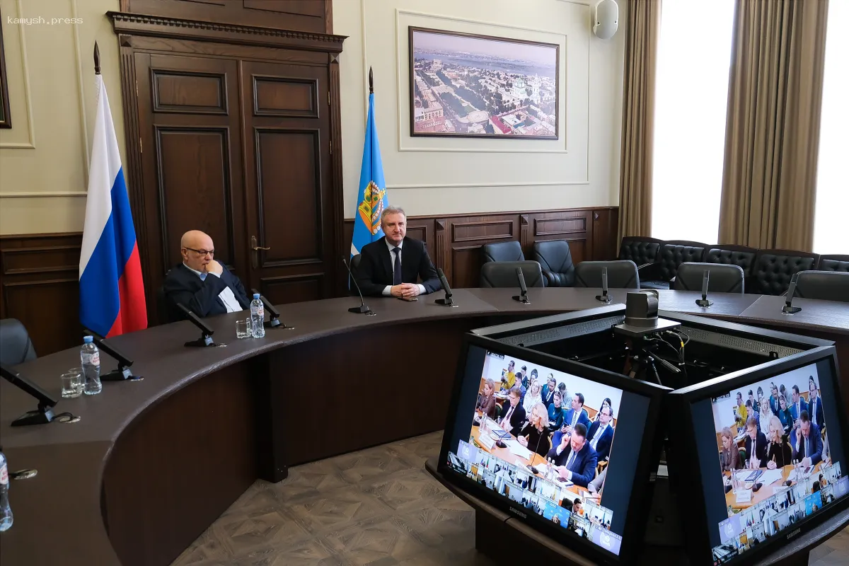 Депутаты Астраханской областной Думы ознакомились с новым нацпроектом «Семья»
