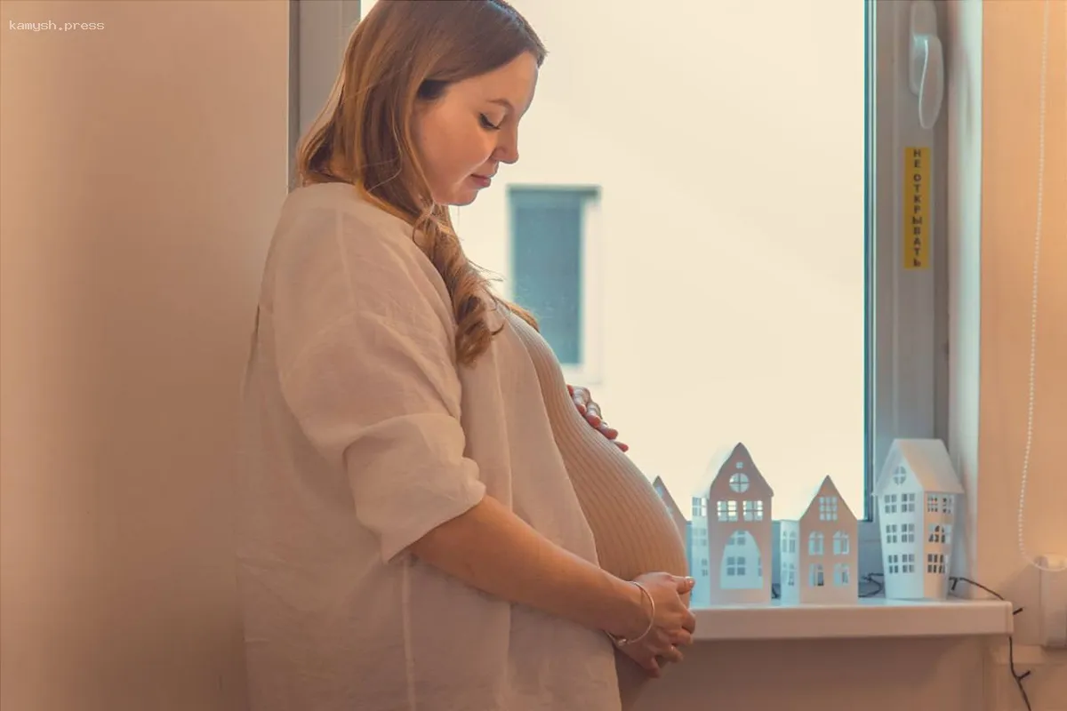 Семья из Щелкова радостно встретила трех дочерей за одни роды