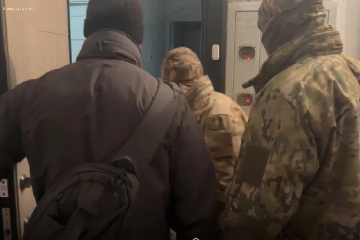 В Красноярске пресекли деятельность незаконного миграционного канала