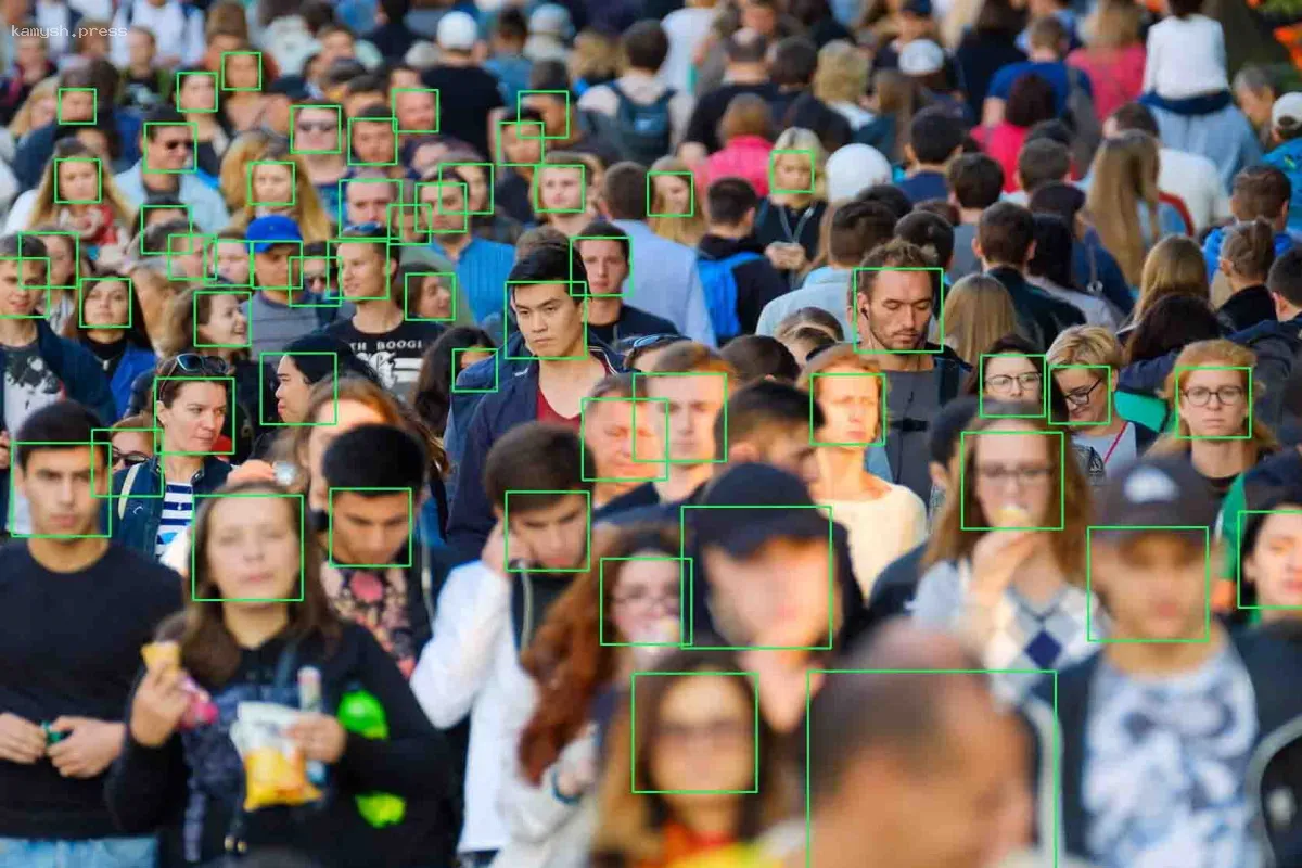 В новосибирском метрополитене система распознавания лиц задержала женщину, разыскиваемую на протяжении 21 года