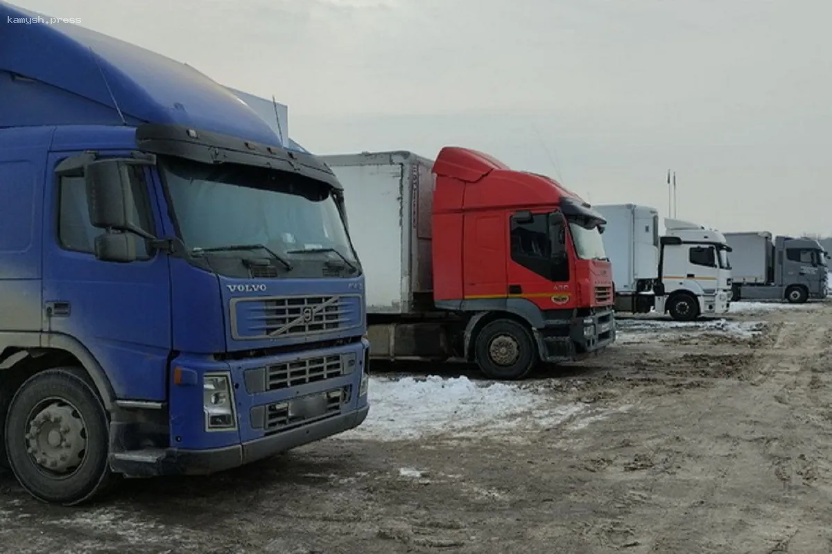 В Новосибирске введут временные ограничения для грузового транспорта