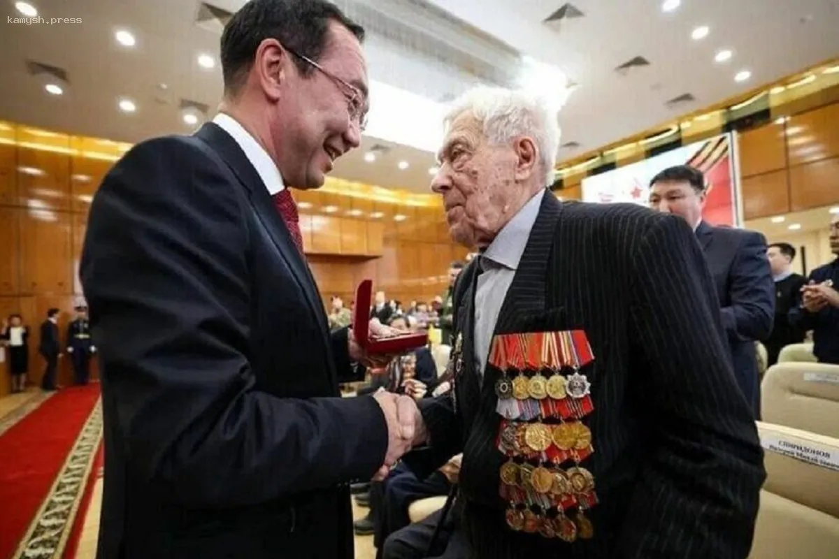 В Якутии ветераны и дети войны получили выплаты в связи с 80-летием Победы