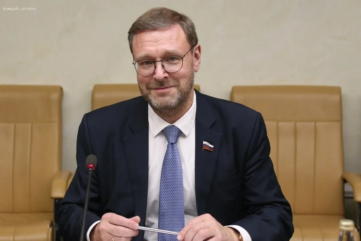Косачев: Макрон создает ошибочные выводы и предложения, ведущие к катастрофе